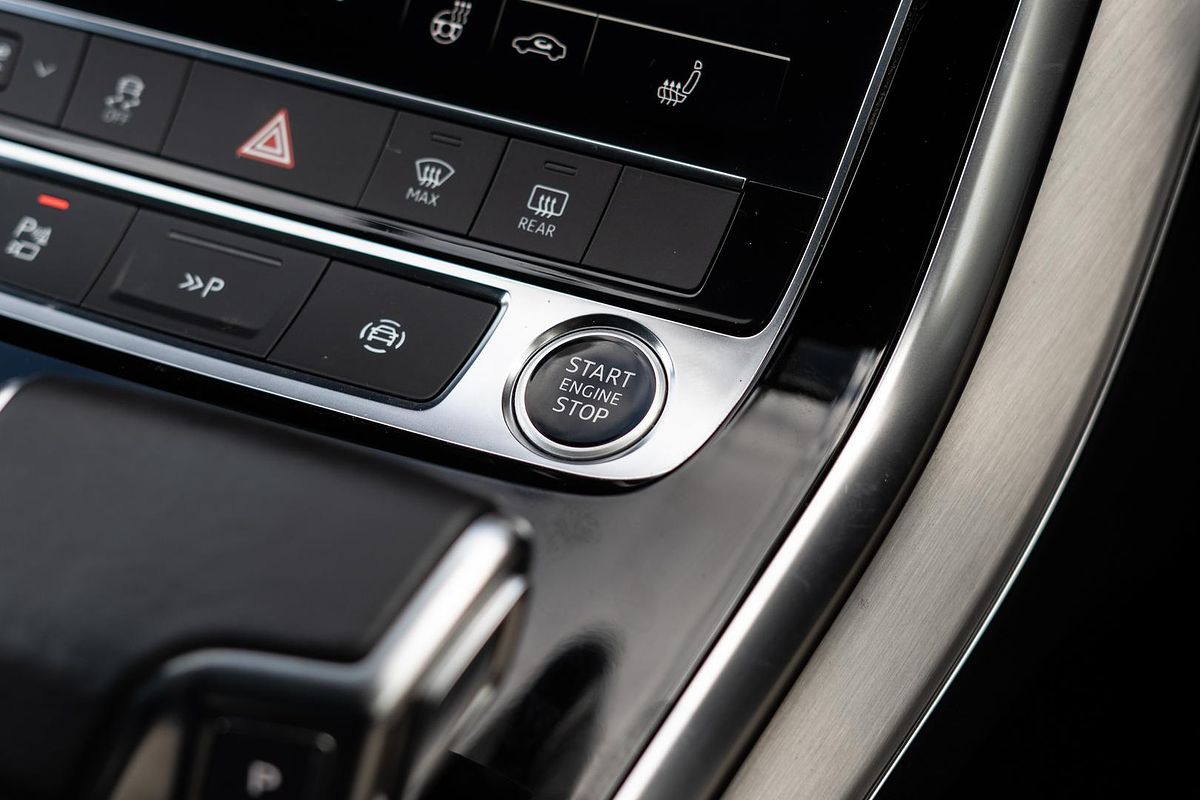 2021 Audi Q7 50 TDI S line 4M