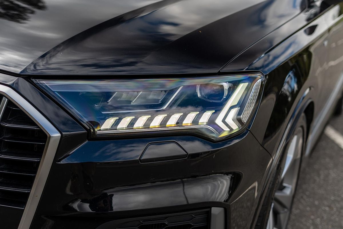 2021 Audi Q7 50 TDI S line 4M