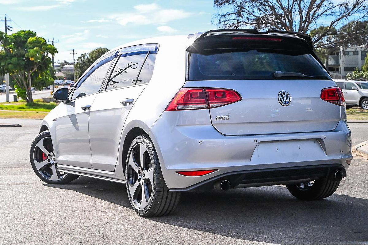2015 Volkswagen Golf GTI 7