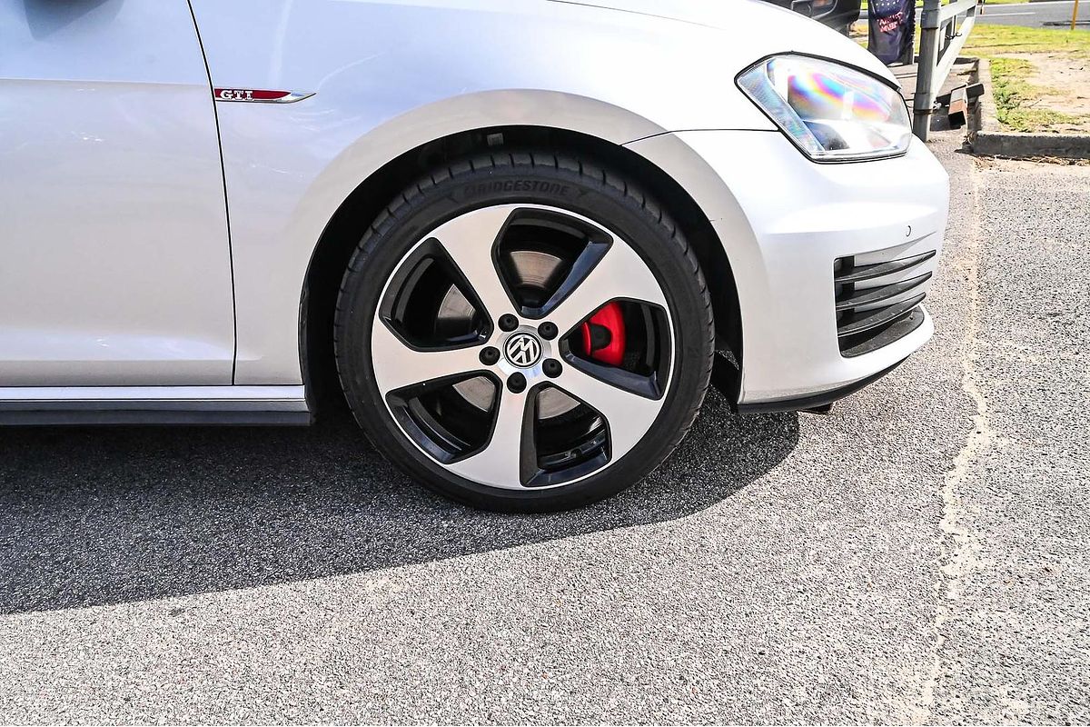 2015 Volkswagen Golf GTI 7