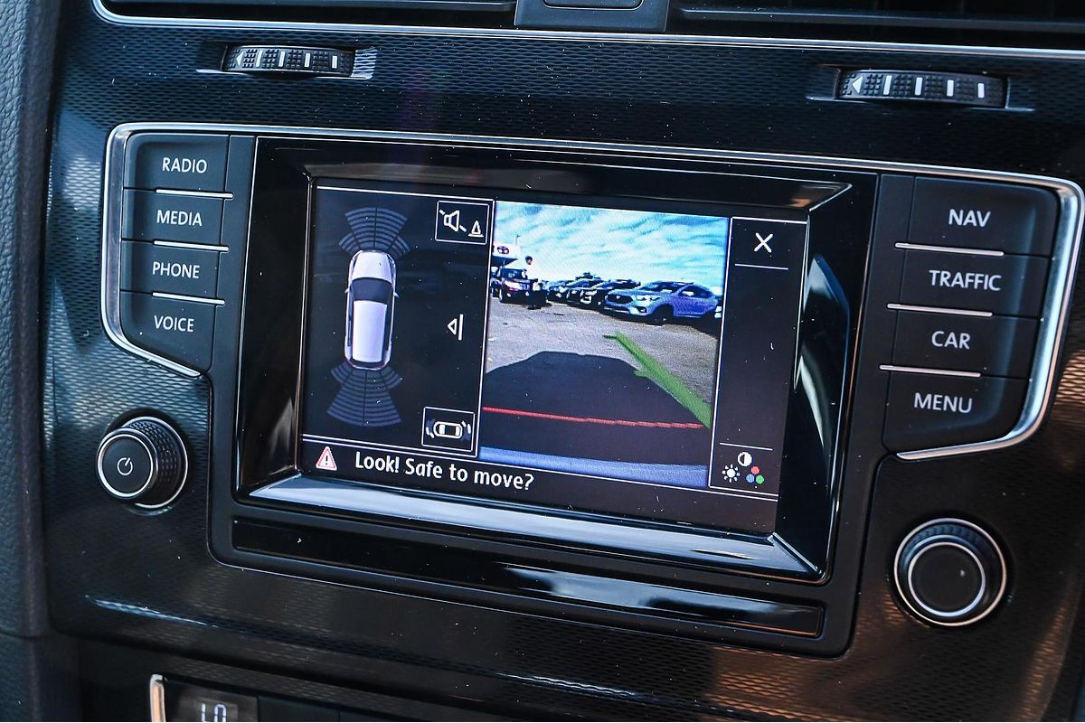2015 Volkswagen Golf GTI 7