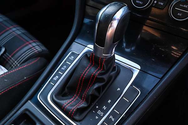 2015 Volkswagen Golf GTI 7