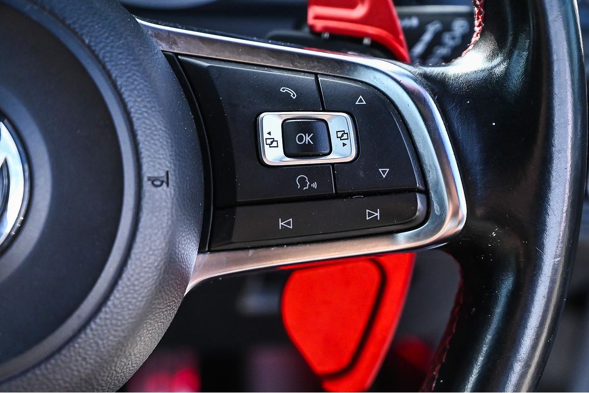 2015 Volkswagen Golf GTI 7