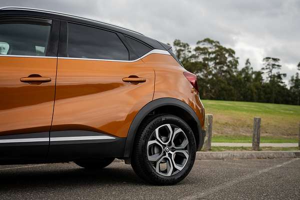 2022 Renault Captur Intens XJB