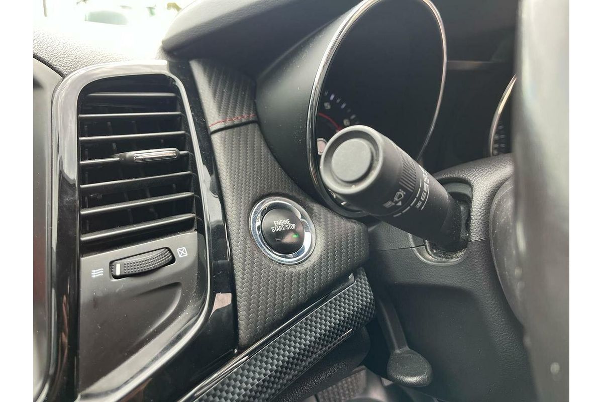 2016 Holden Ute SV6 Black VF Series II Rear Wheel Drive
