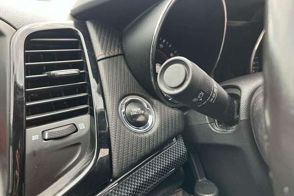 2016 Holden Ute SV6 Black VF Series II Rear Wheel Drive