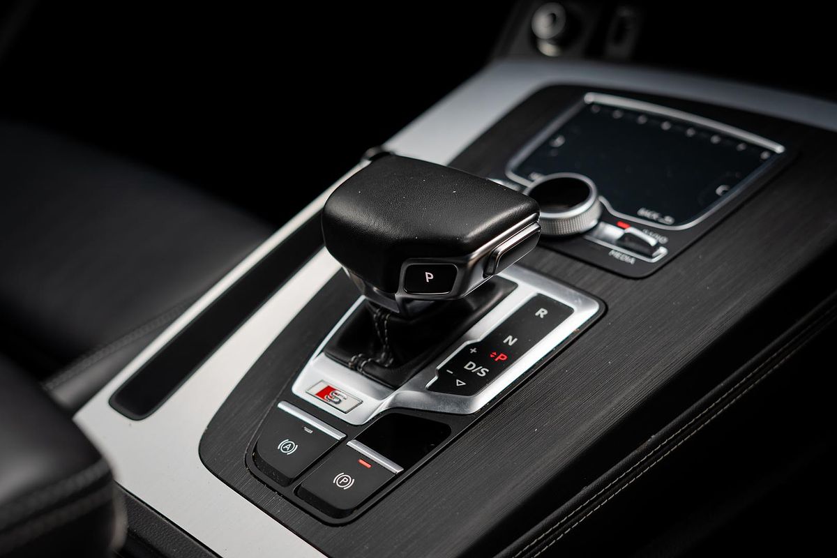 2019 Audi SQ5 FY
