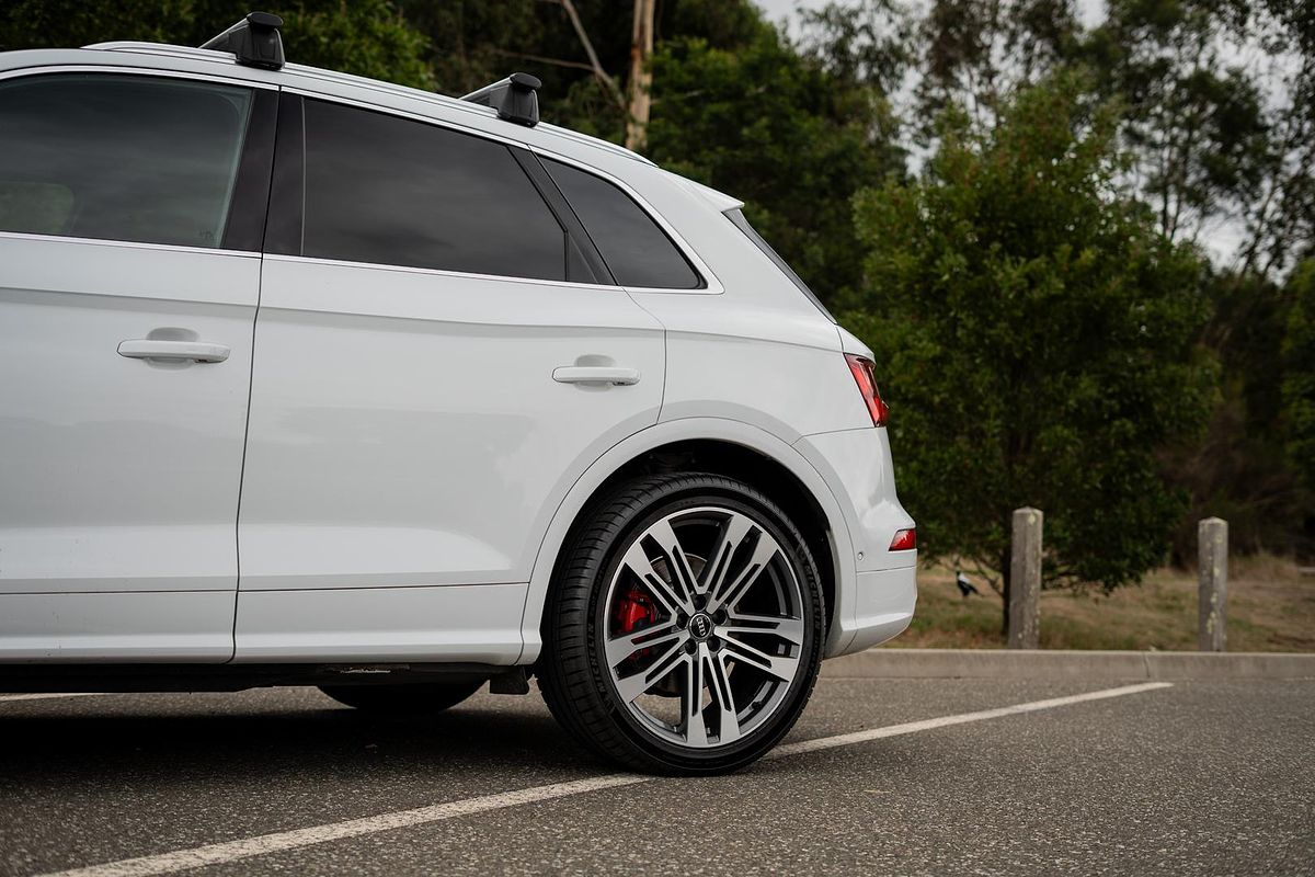 2019 Audi SQ5 FY