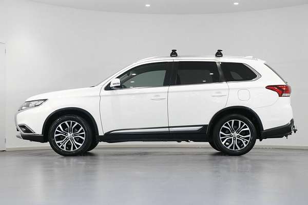2016 Mitsubishi Outlander LS Safety Pack ZK