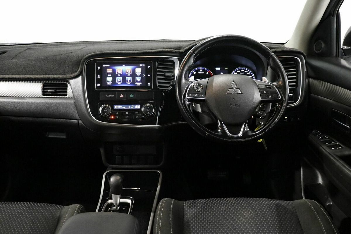 2016 Mitsubishi Outlander LS Safety Pack ZK
