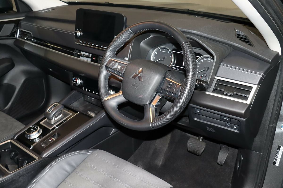 2022 Mitsubishi Outlander Aspire ZM