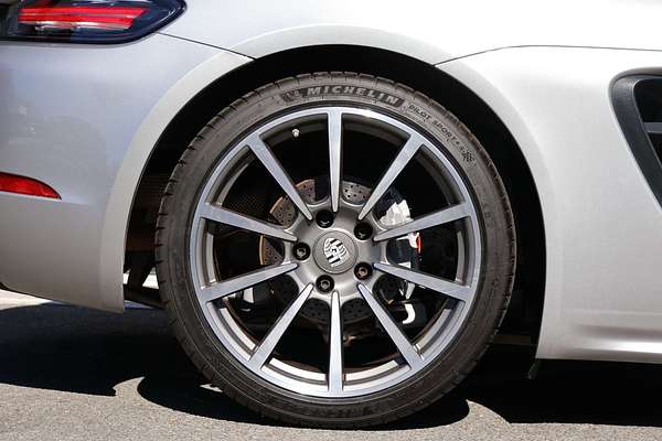 2023 Porsche 718 Boxster 982