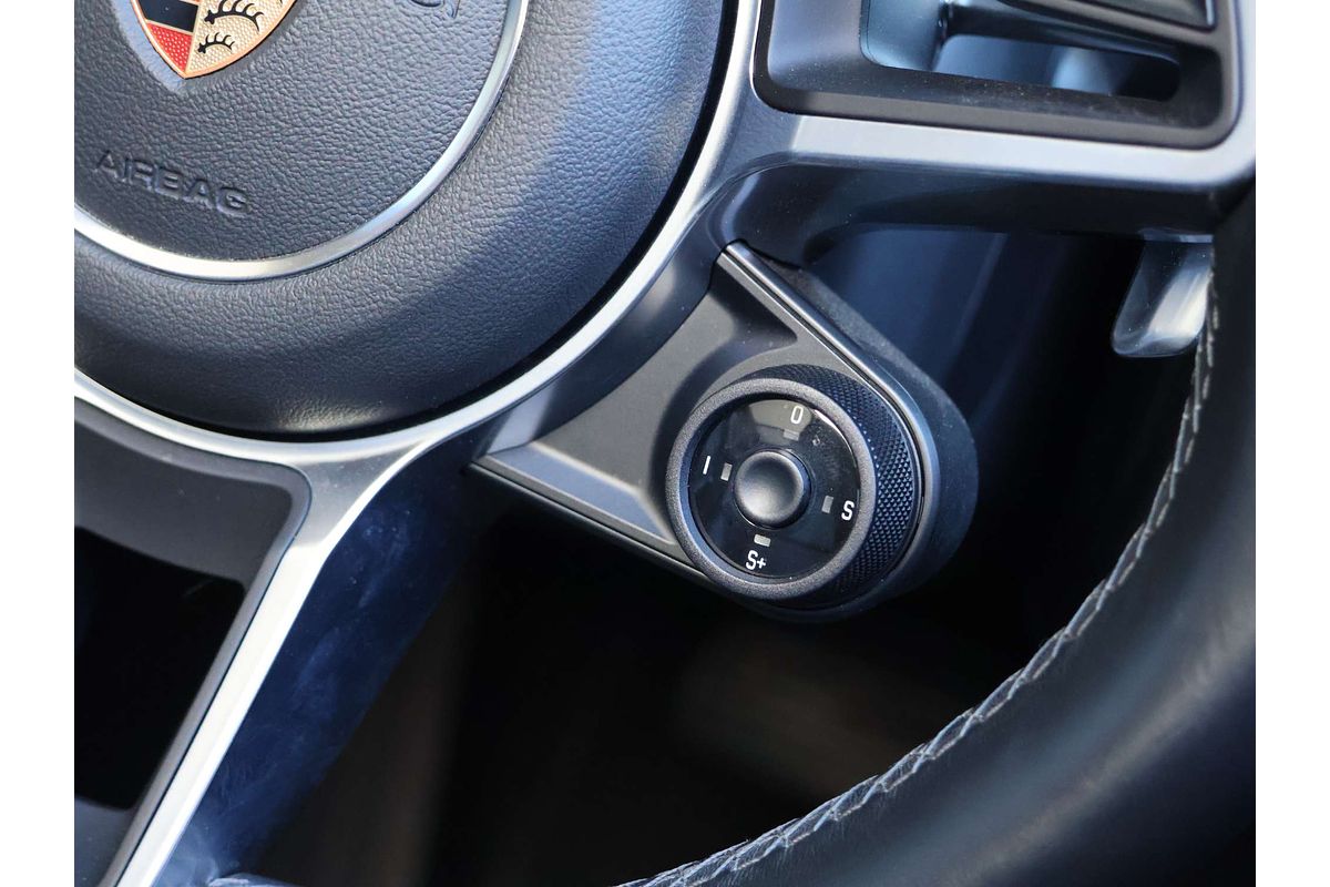 2023 Porsche 718 Boxster 982