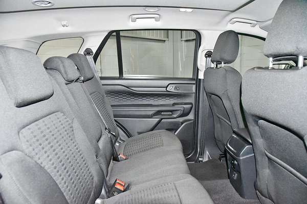 2024 Ford Everest Ambiente