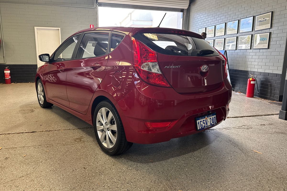 2019 Hyundai Accent Sport RB6