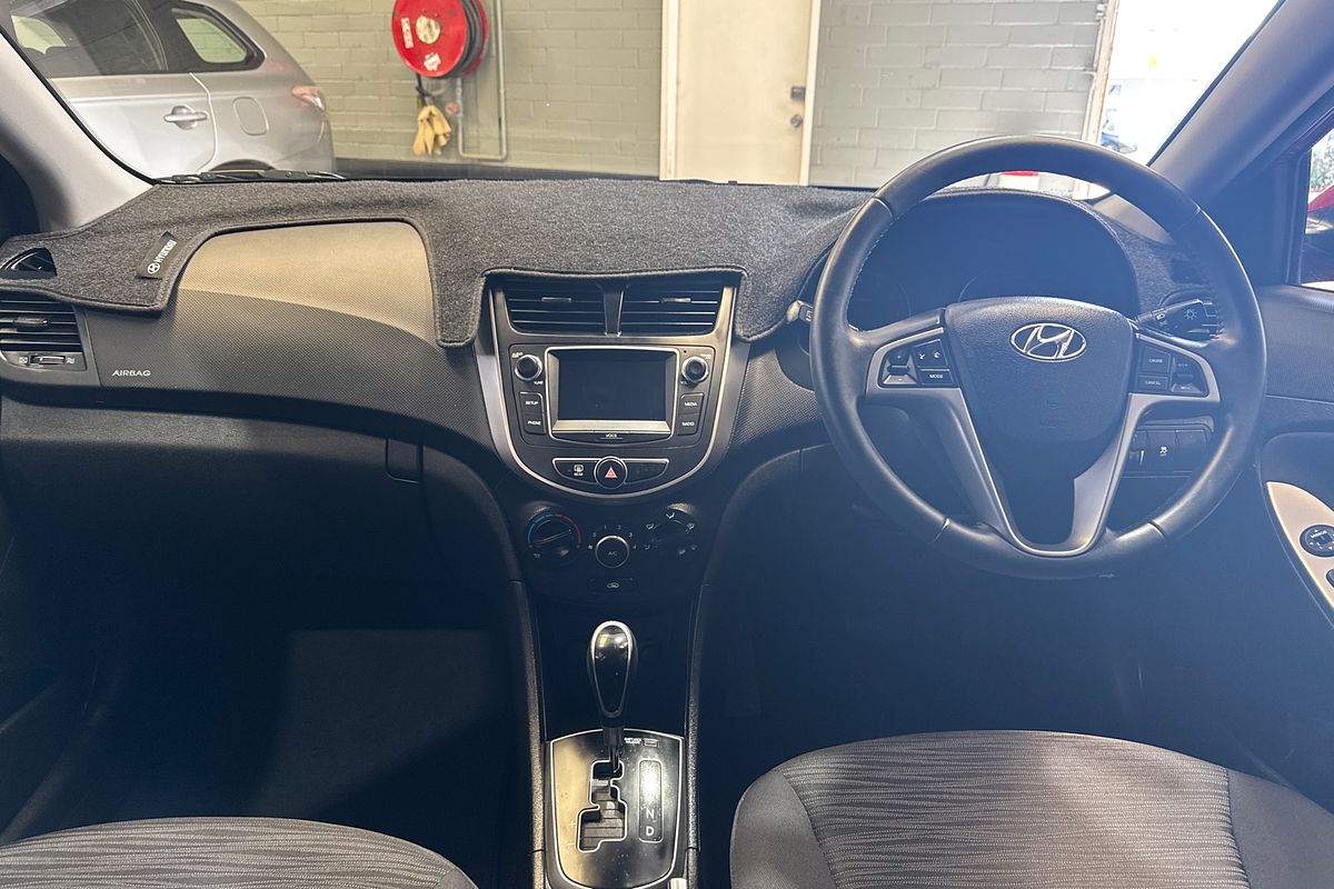 2019 Hyundai Accent Sport RB6