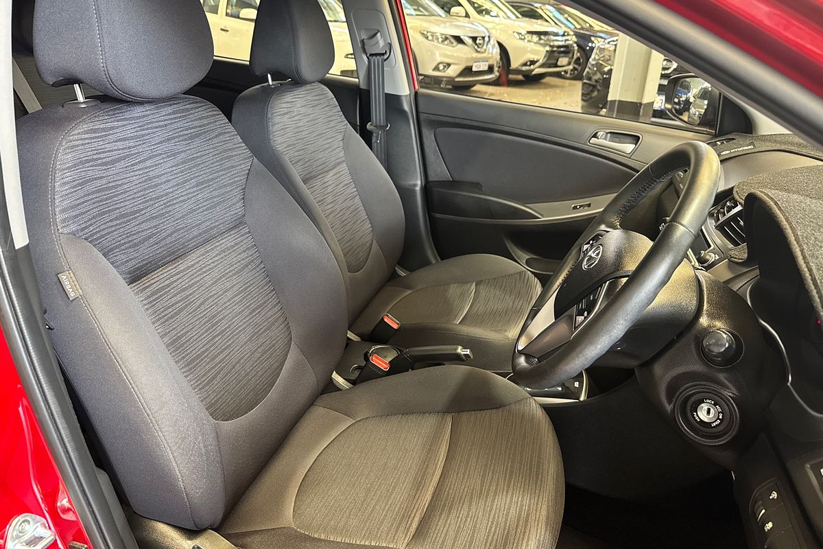2019 Hyundai Accent Sport RB6