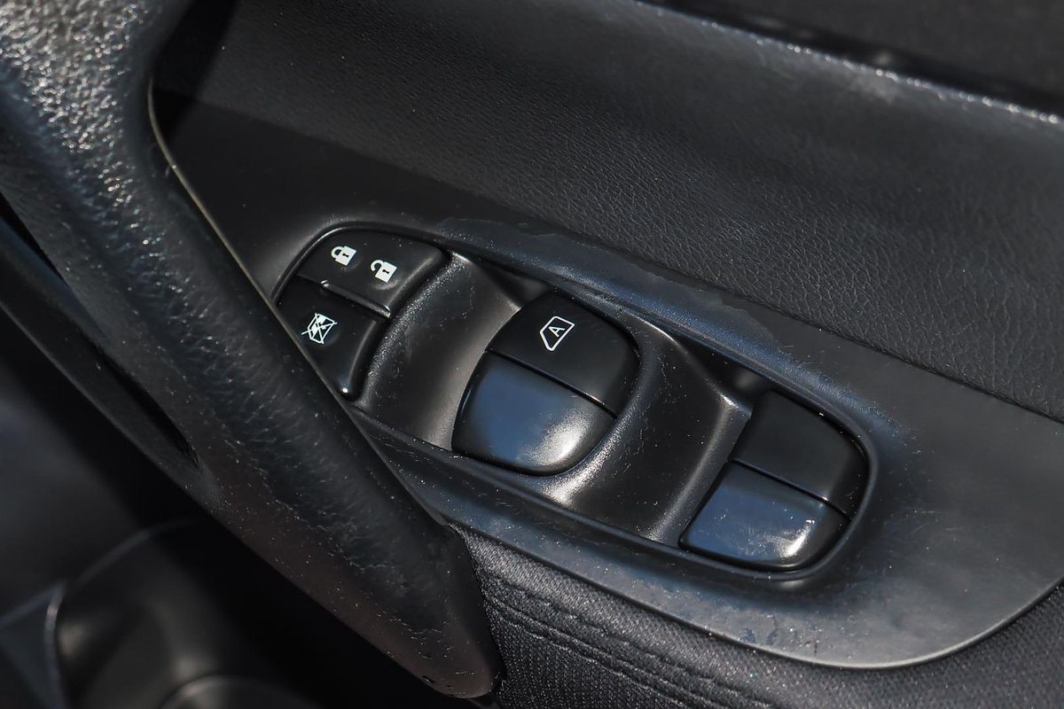 2015 Nissan QASHQAI ST J11