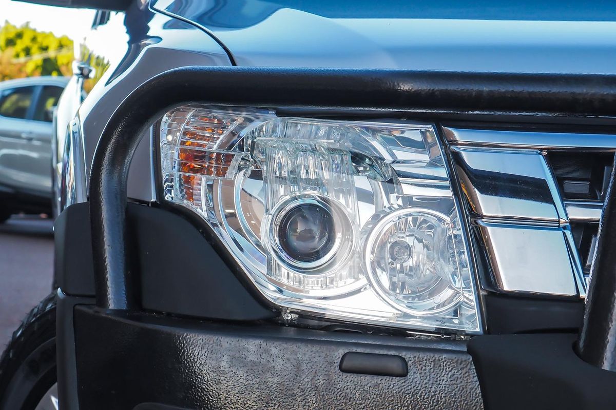 2015 Mitsubishi Pajero GLX NX