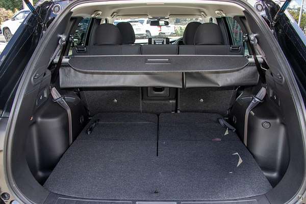 2025 Mitsubishi Outlander LS ZM