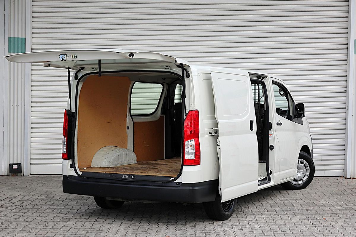 2022 Toyota Hiace GDH300R LWB
