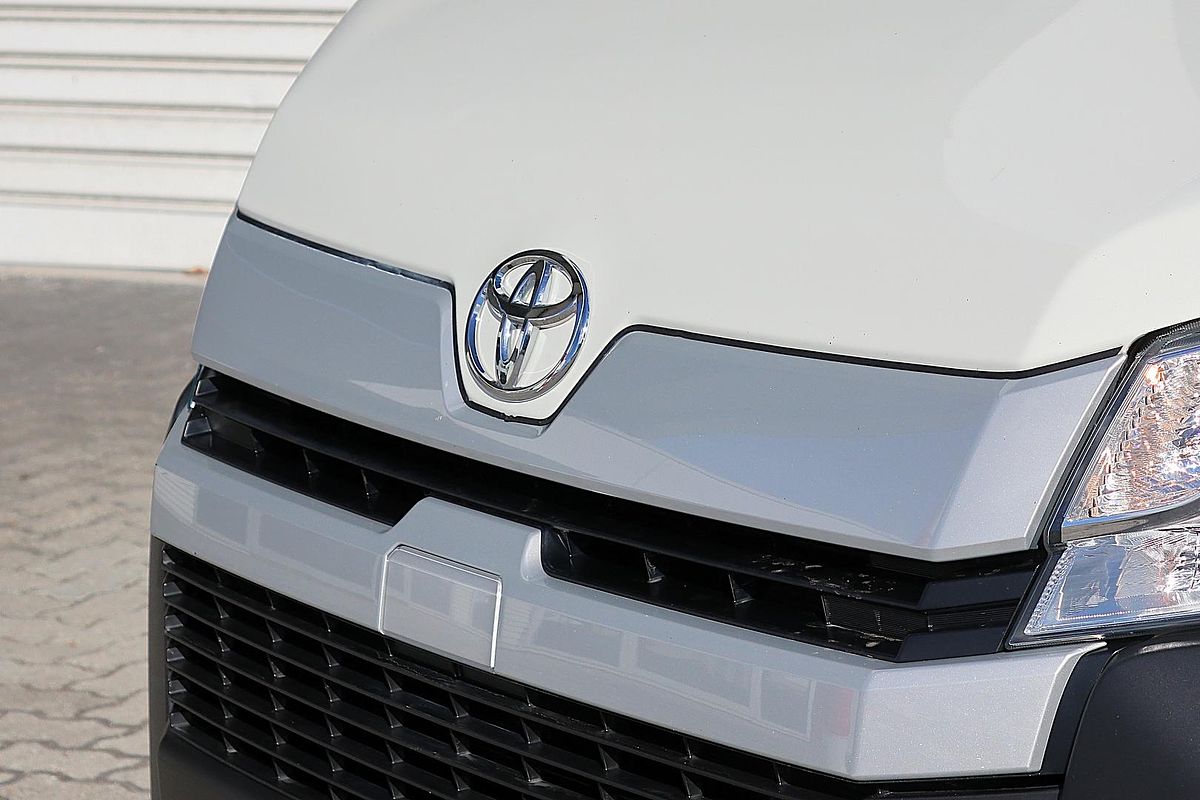 2022 Toyota Hiace GDH300R LWB