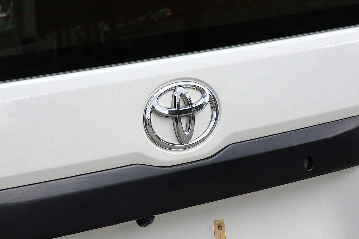 2022 Toyota Hiace GDH300R LWB