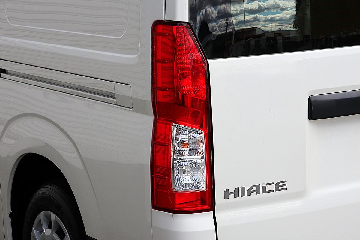 2022 Toyota Hiace GDH300R LWB