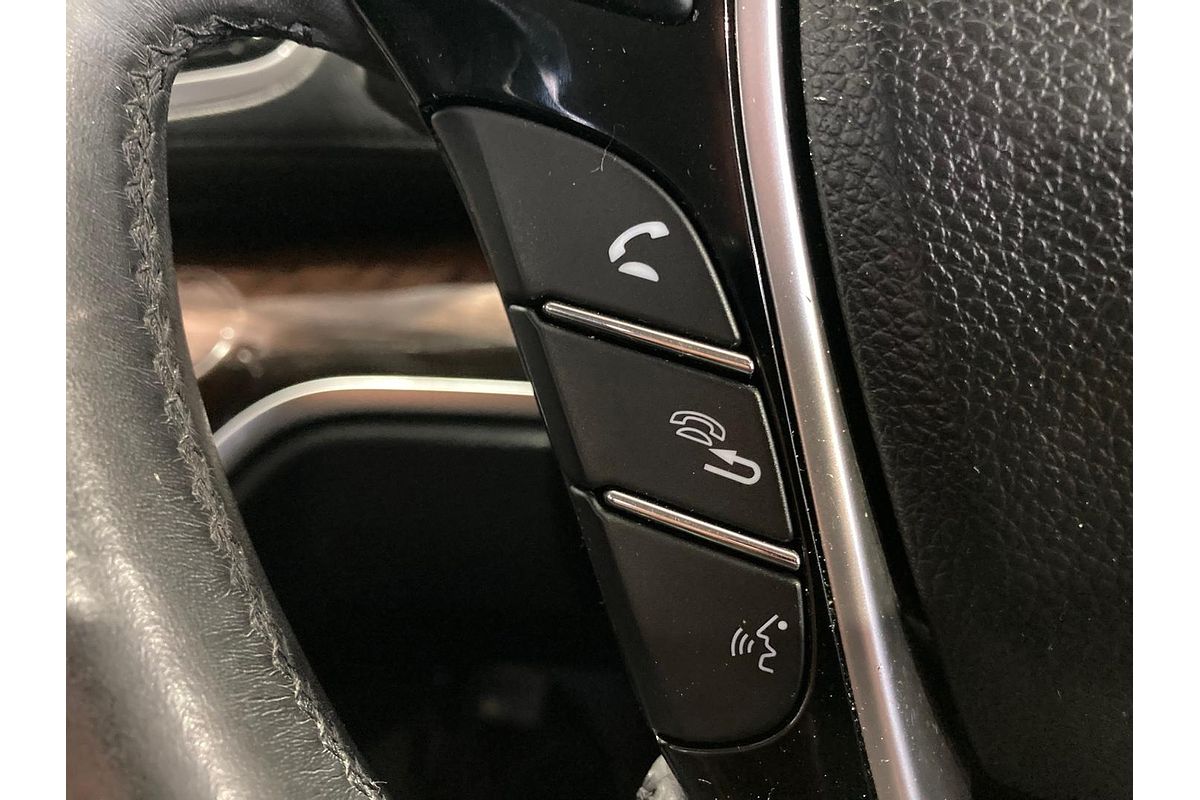 2015 Honda Odyssey VTi 5th Gen
