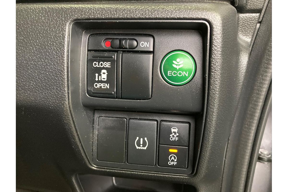 2015 Honda Odyssey VTi 5th Gen