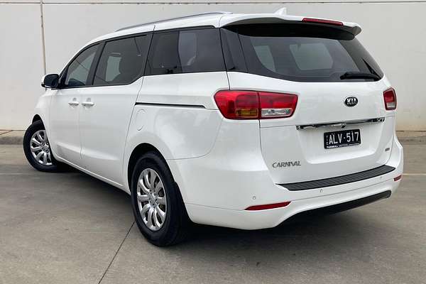 2015 Kia Carnival S YP