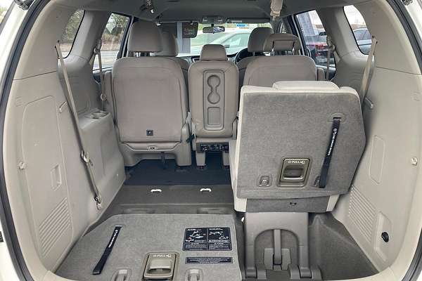 2015 Kia Carnival S YP