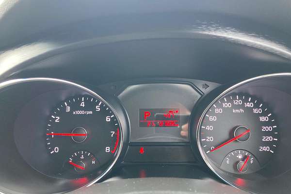 2015 Kia Carnival S YP