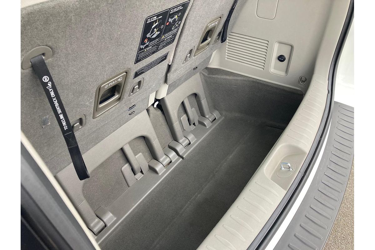 2015 Kia Carnival S YP