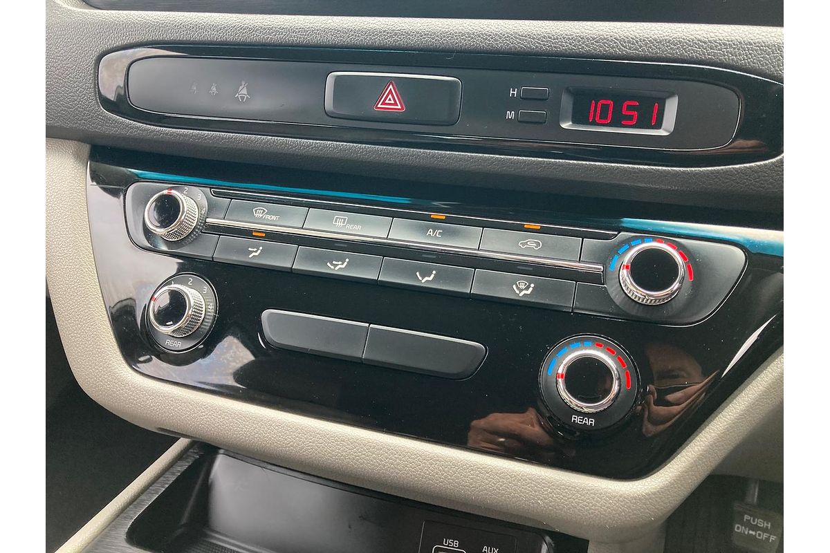 2015 Kia Carnival S YP