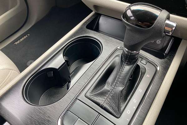 2015 Kia Carnival S YP