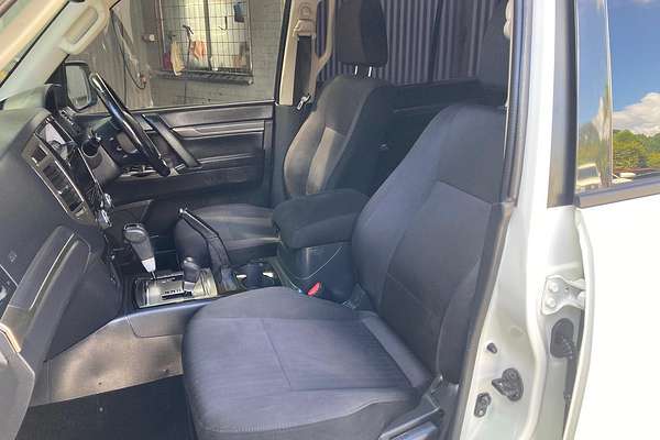 2020 Mitsubishi Pajero GLX NX
