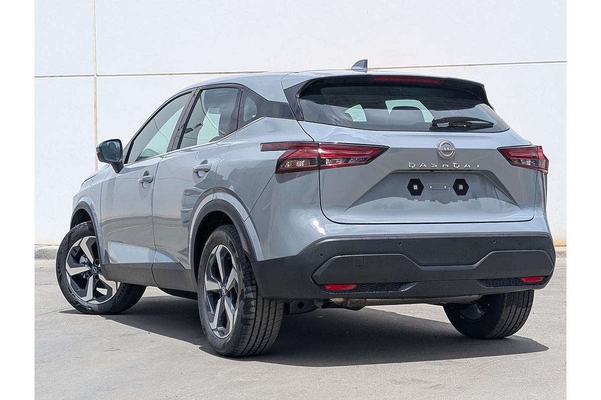2024 Nissan QASHQAI ST+ J12