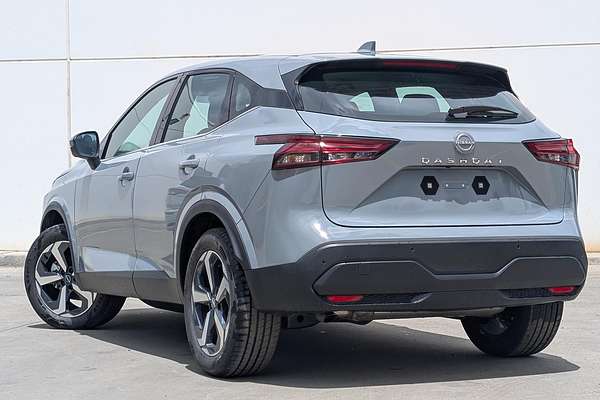 2024 Nissan QASHQAI ST+ J12
