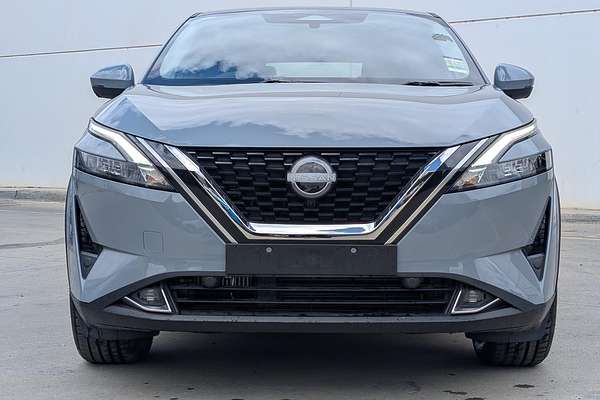2024 Nissan QASHQAI ST+ J12