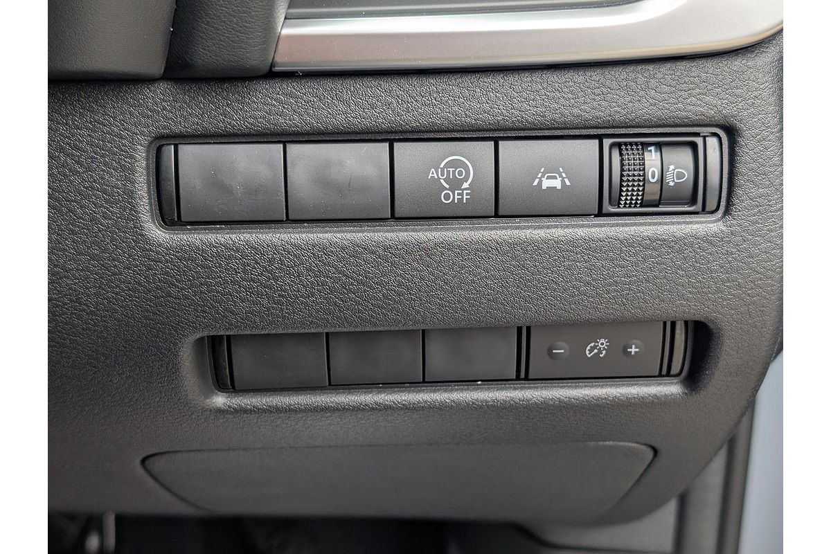 2024 Nissan QASHQAI ST+ J12