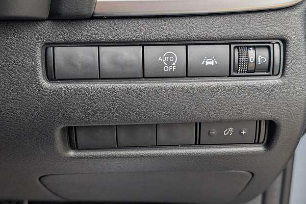 2024 Nissan QASHQAI ST+ J12