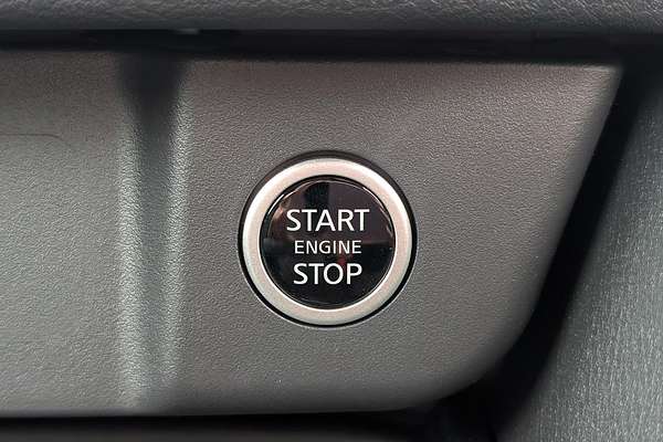 2024 Nissan QASHQAI ST+ J12