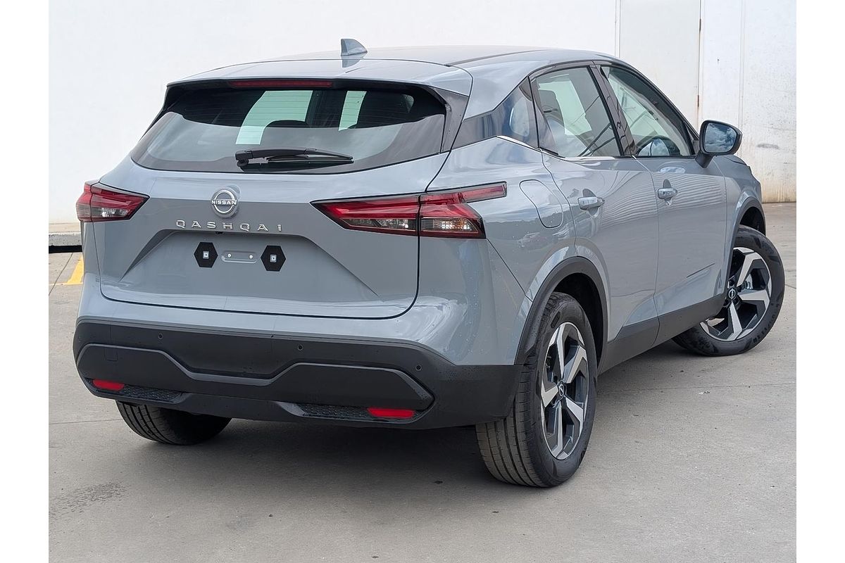 2024 Nissan QASHQAI ST+ J12