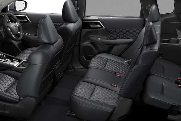 2025 Mitsubishi Outlander Exceed ZM