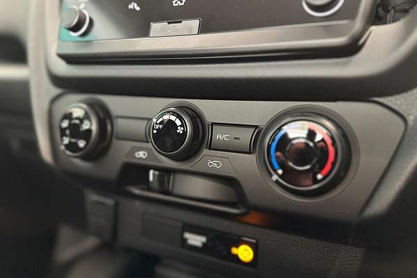 2025 Isuzu D-MAX SX High Ride Rear Wheel Drive