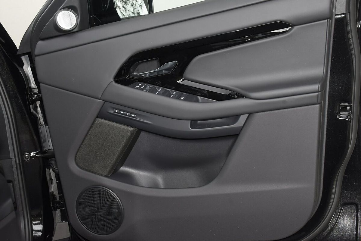 2025 Land Rover Range Rover Evoque P300e Autobiography L551