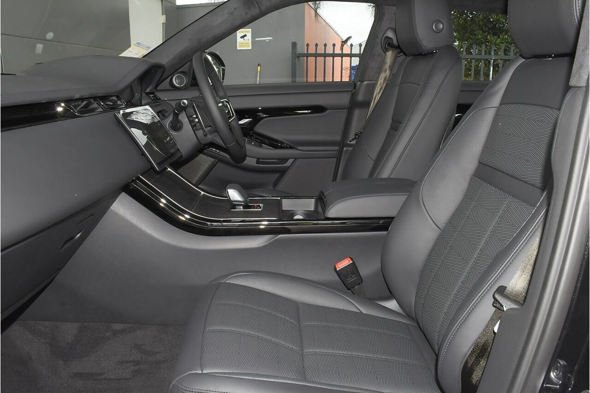 2025 Land Rover Range Rover Evoque P300e Autobiography L551