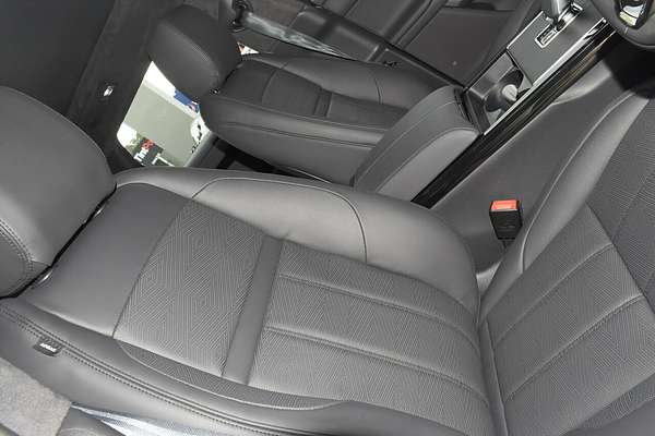 2025 Land Rover Range Rover Evoque P300e Autobiography L551