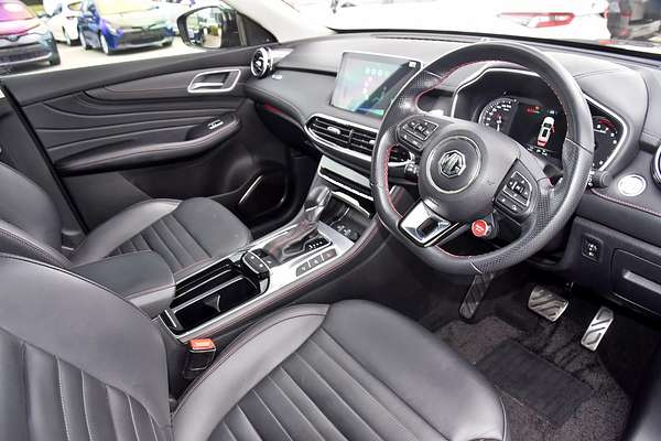 2024 MG HS Essence SAS23